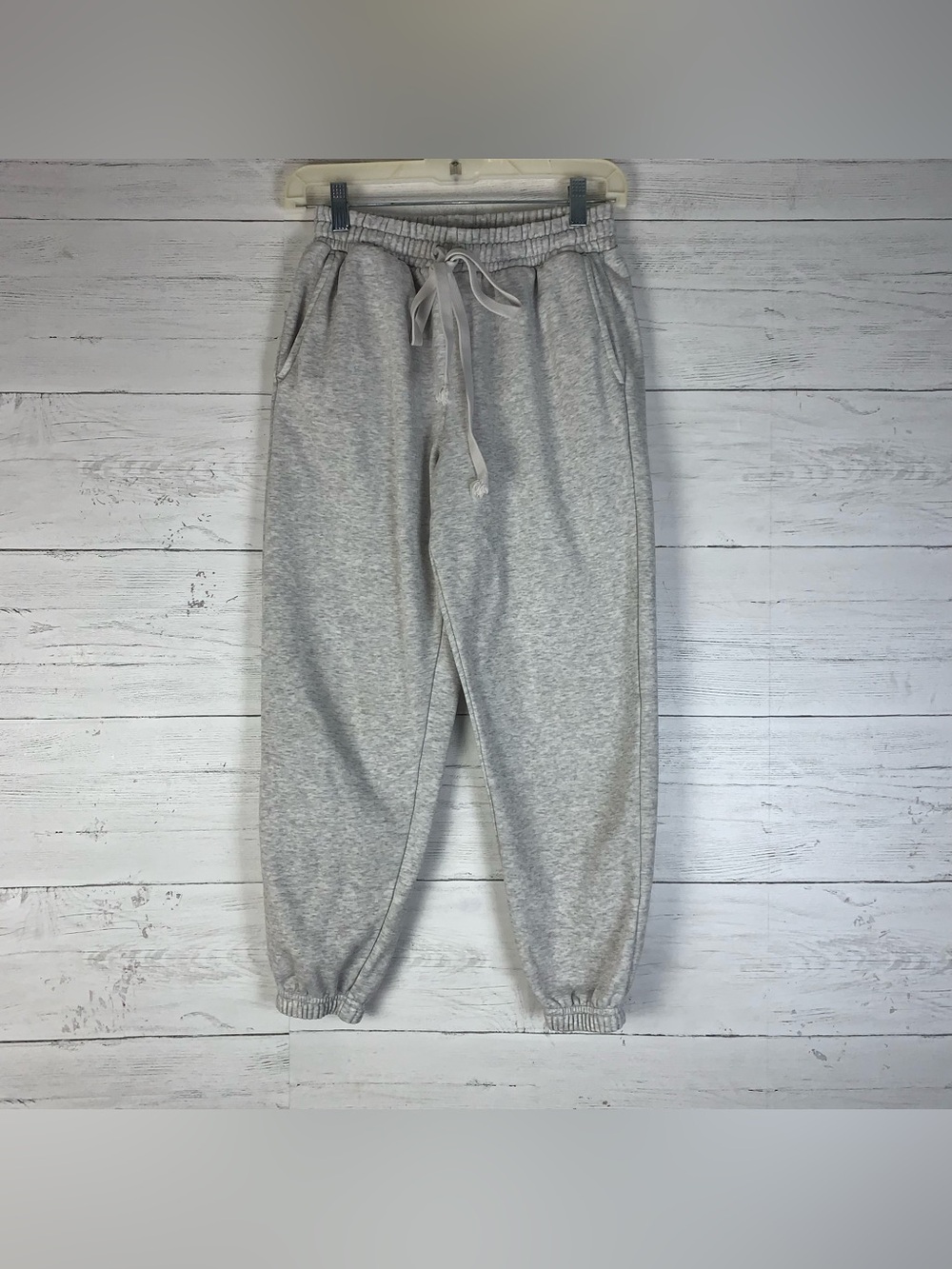 Fabletics Eco to Go Heather Gray Fleece Joggers Sweatpants Drawstring Pockets S